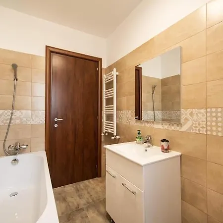 Apartament Tania *